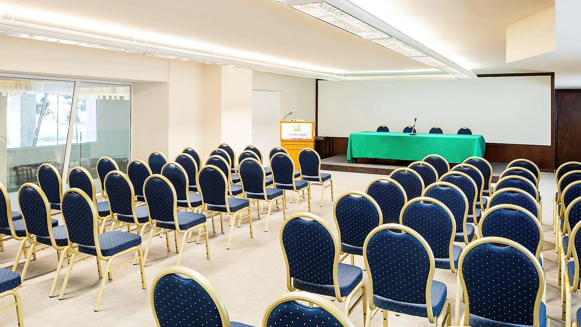 Ibis Styles Palermo President Otel