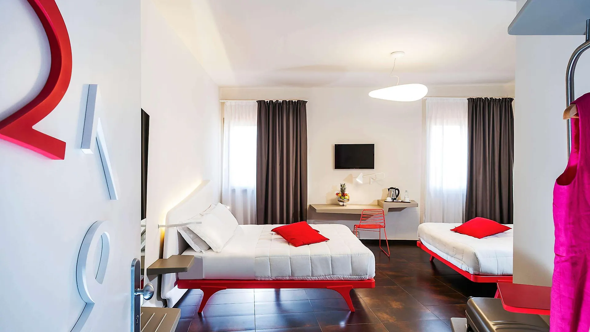 Ibis Styles Palermo President Hotel 4*,