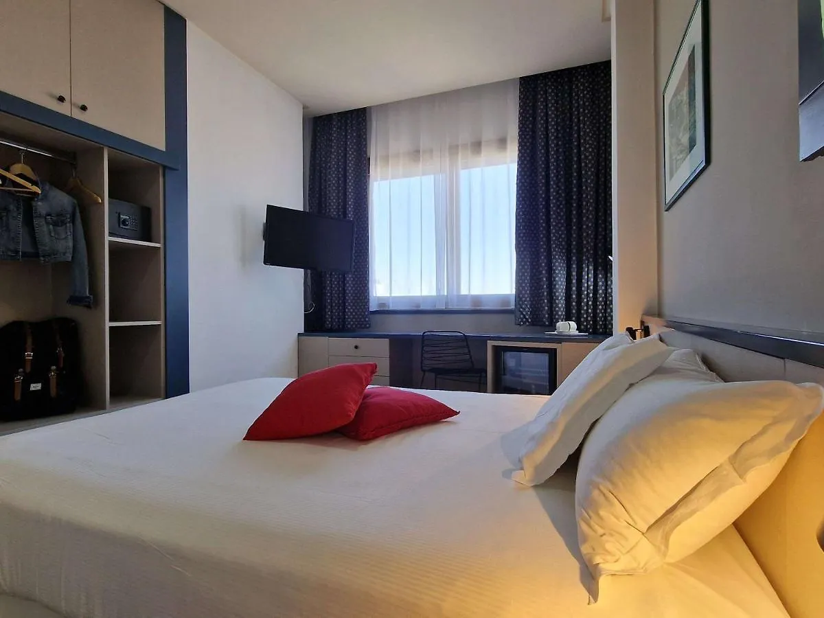 Ibis Styles Palermo President Hotel