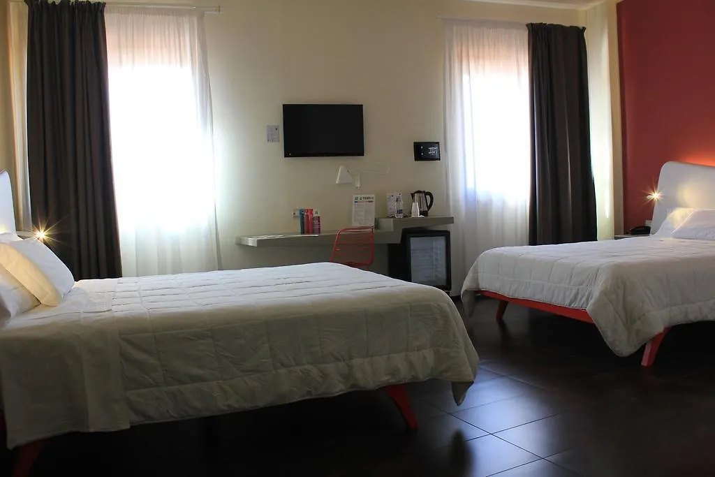 Ibis Styles Palermo President Hotel 4*,
